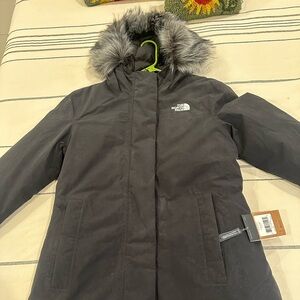 Never Worn - The North Face Arctic Women’s Parka - $150 (retail $300)